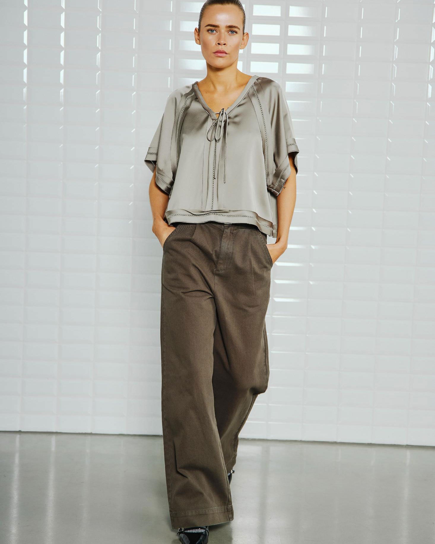 Steffi High Waist Wide Trousers - Midnight Green