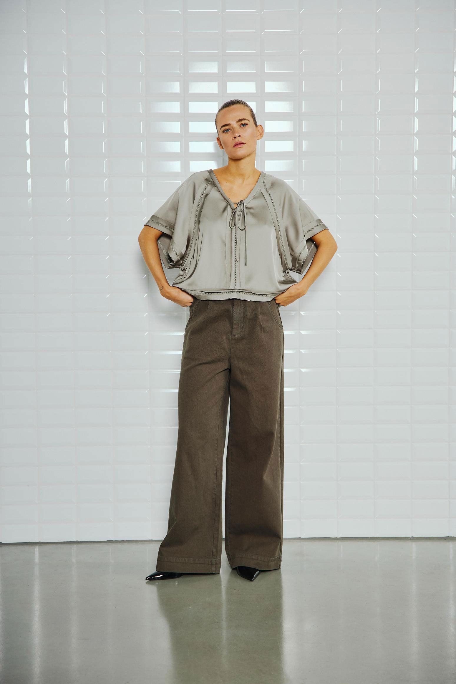 Steffi High Waist Wide Trousers - Midnight Green