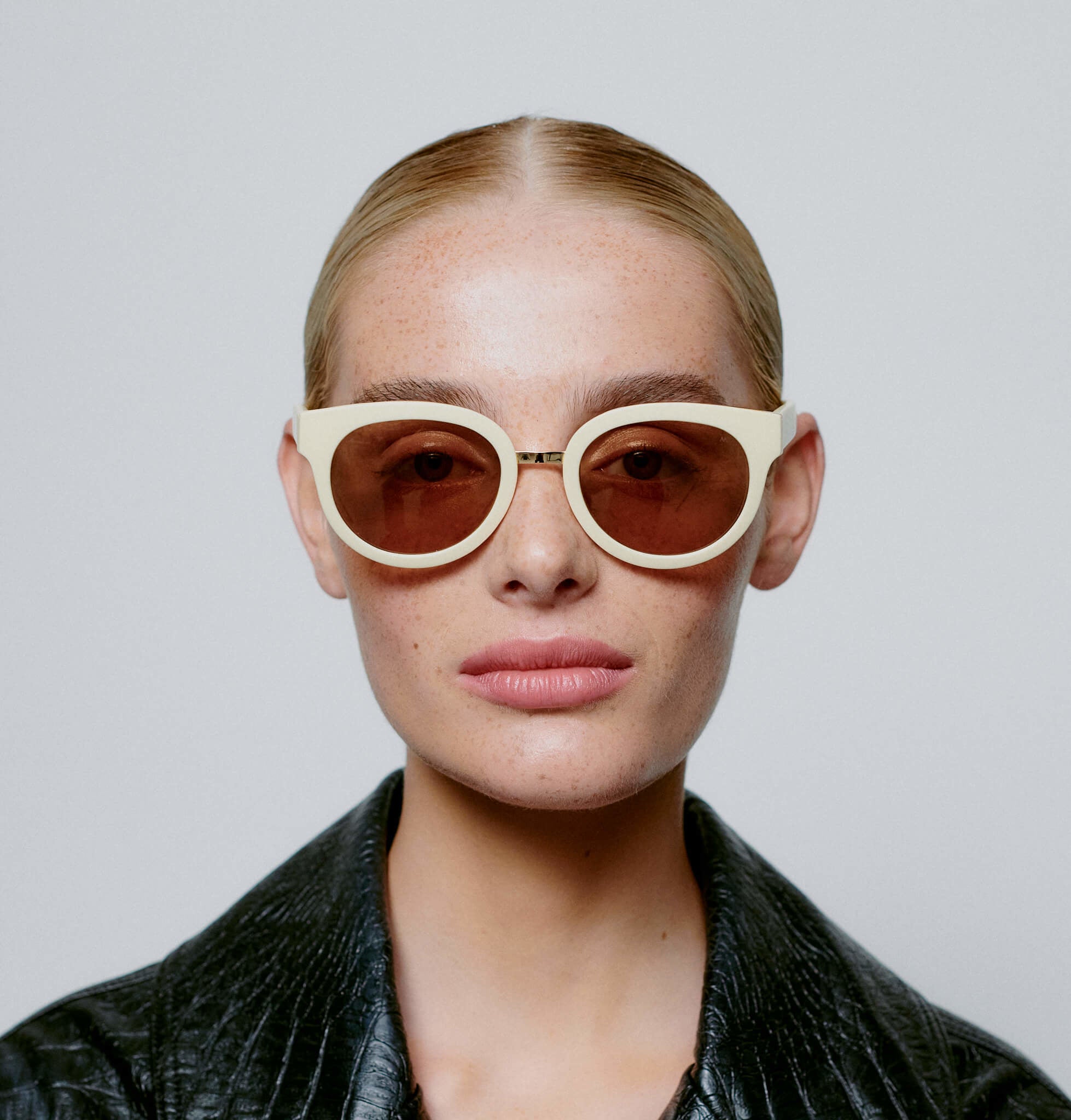 A.KJBEDE_JOLIE_KL2312_CREAM_FRONT_WOMAN