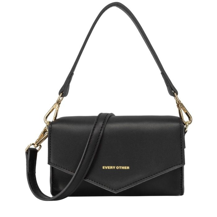 every-other-flapover-shoulder-bag-black-3