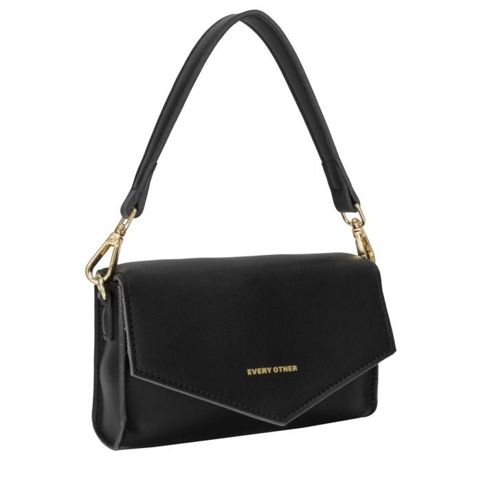 every-other-flapover-shoulder-bag-black-5