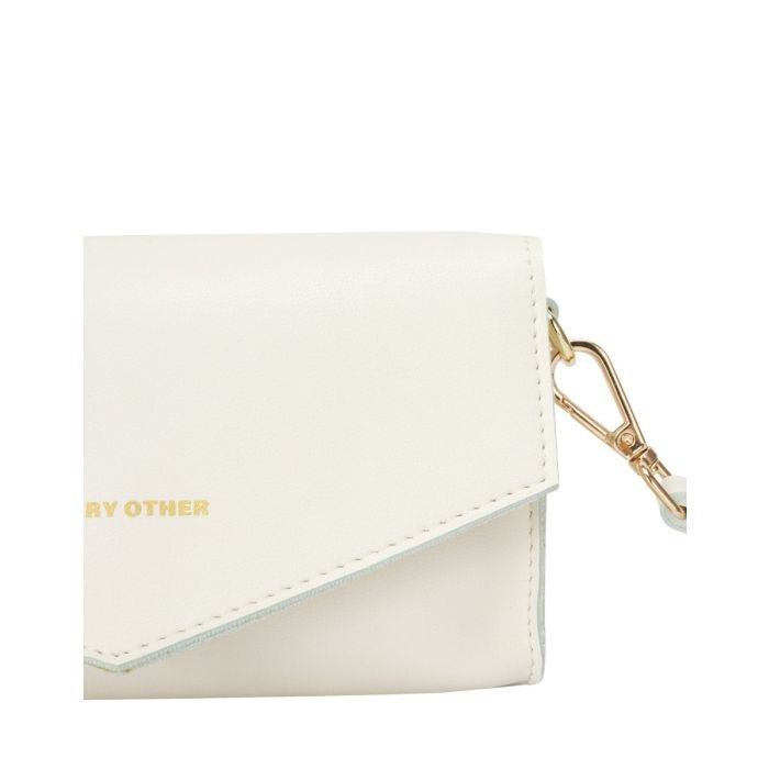 every-other-flapover-shoulder-bag-white-4