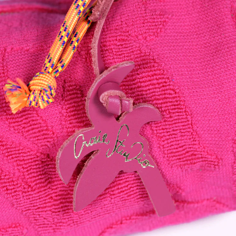 FUSHIA_e97f0f1b-0951-4666-92c5-ed59dd6edf8d_750x