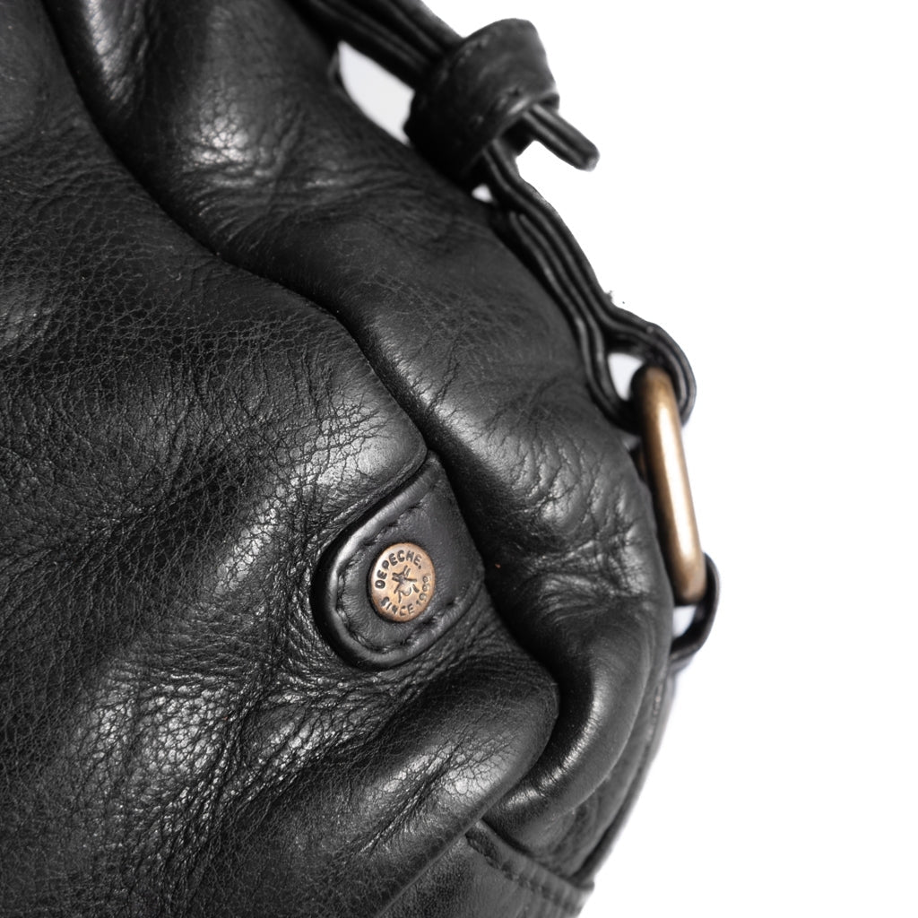 Lovely_leather_crossbody_bag_in_a_simple_design-Cross_over-15320-099_Black_Nero_-2_1024x1024