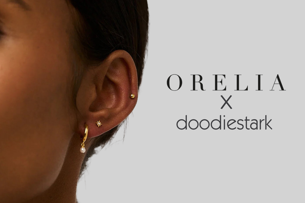 Local Luxury - Orelia arrives at Doodie Stark