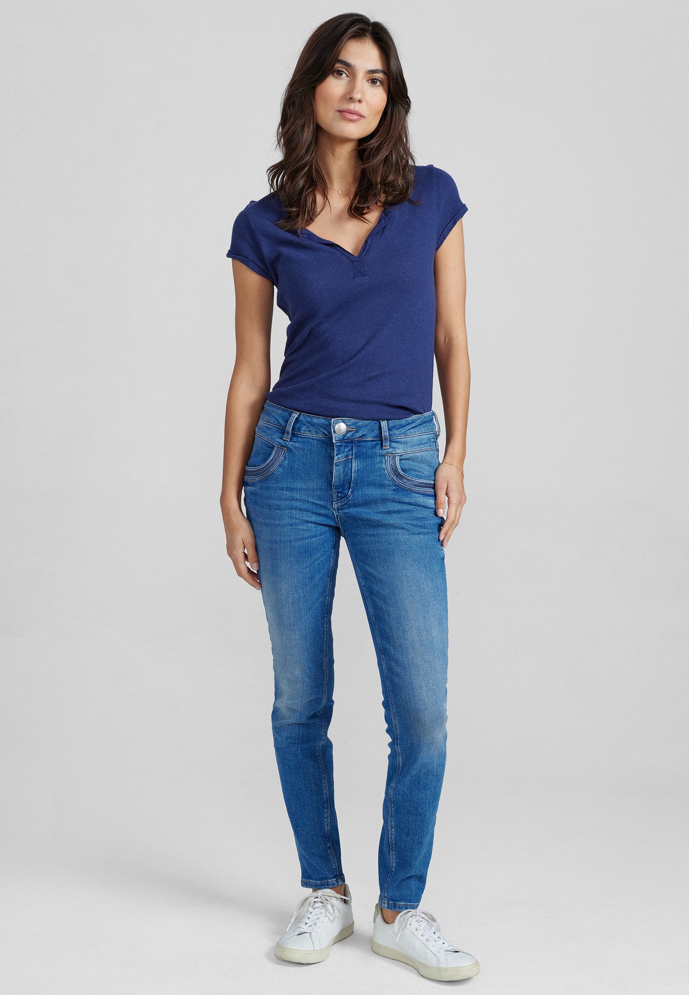 152340-401-Naomi Rostov Jeans Blue_3