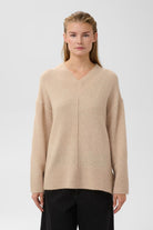 Bean V-Neck Pullover - Wood Ash Mela