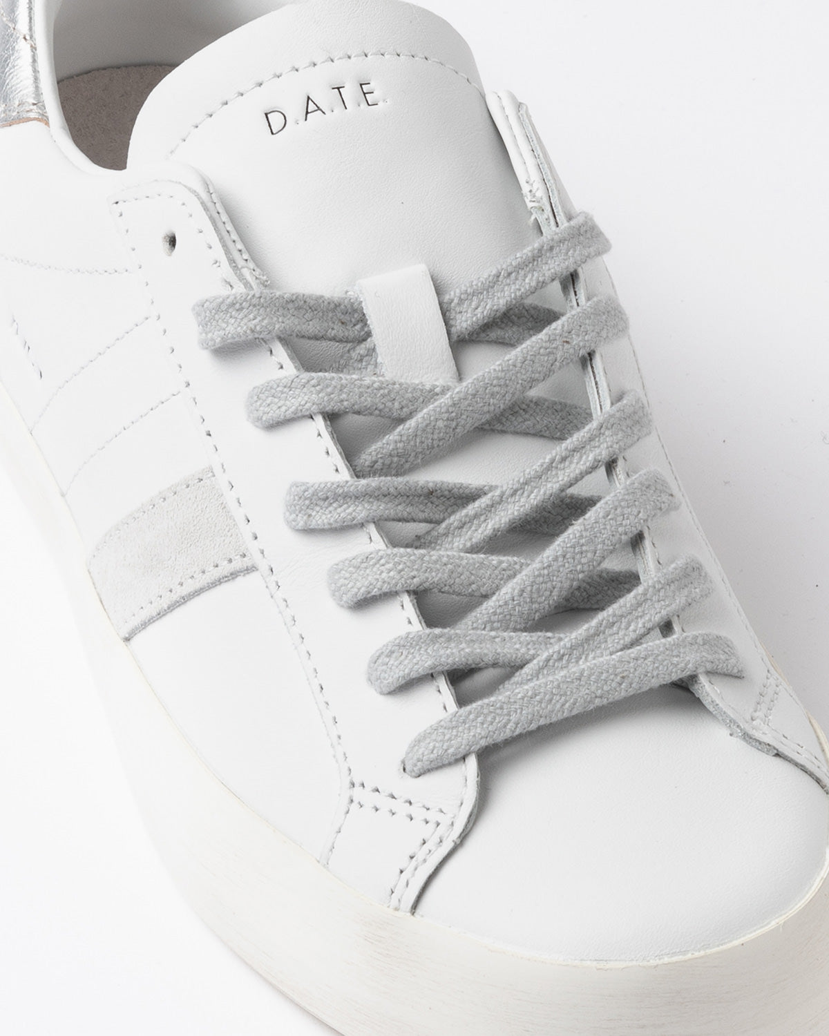 Hill Low Calf - White/Silver - D.A.T.E. Trainers – Doodie Stark