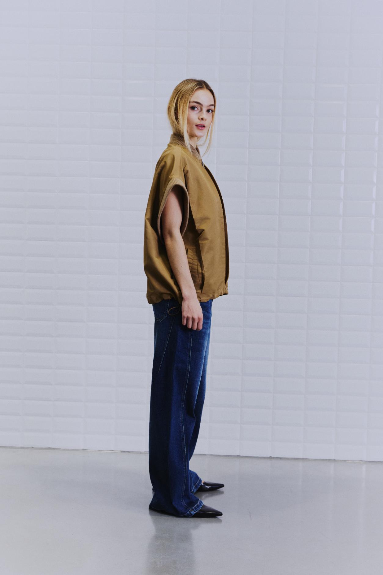 Imperial Waistcoat - Dark Camel
