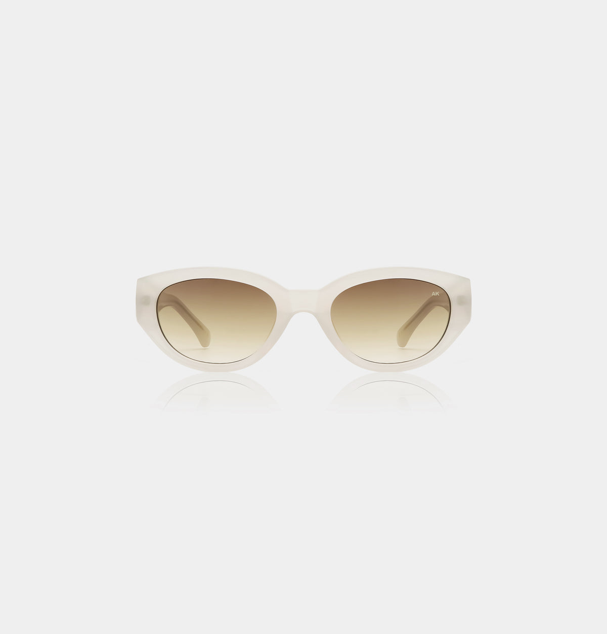A.KJAERBEDE_WINNIE_18315_CREAM-BONE_FRONT-2