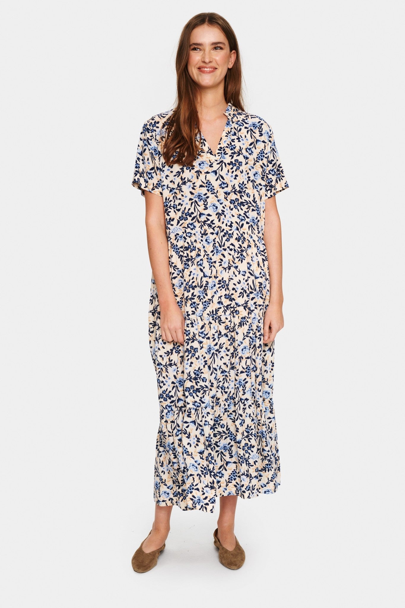 creme-backyard-floral-edasz-dress-1