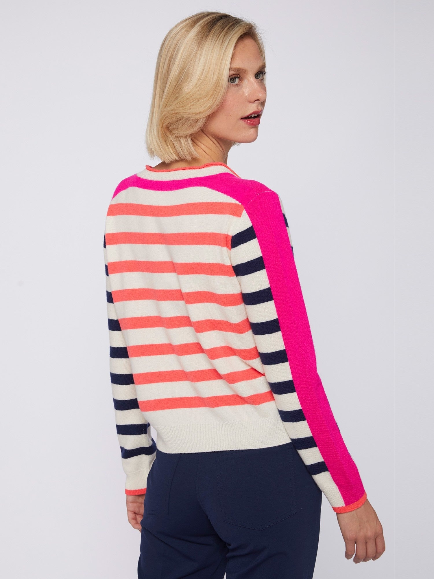 knitwear-sweater-cb-v-neck-stripes-navyyorangeypink (1)