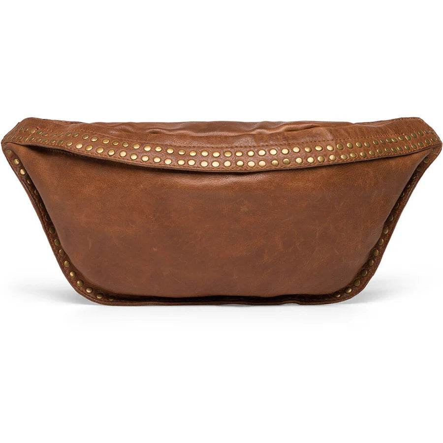 Leather_bumbag_decorated_with_beautiful_rivets-Bumbag-15970-005_Vintage_cognac_900x