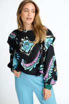 POM_AMSTERDAM_SP6934_TOP_Tides_Deep_Black_Model7_2000x2000