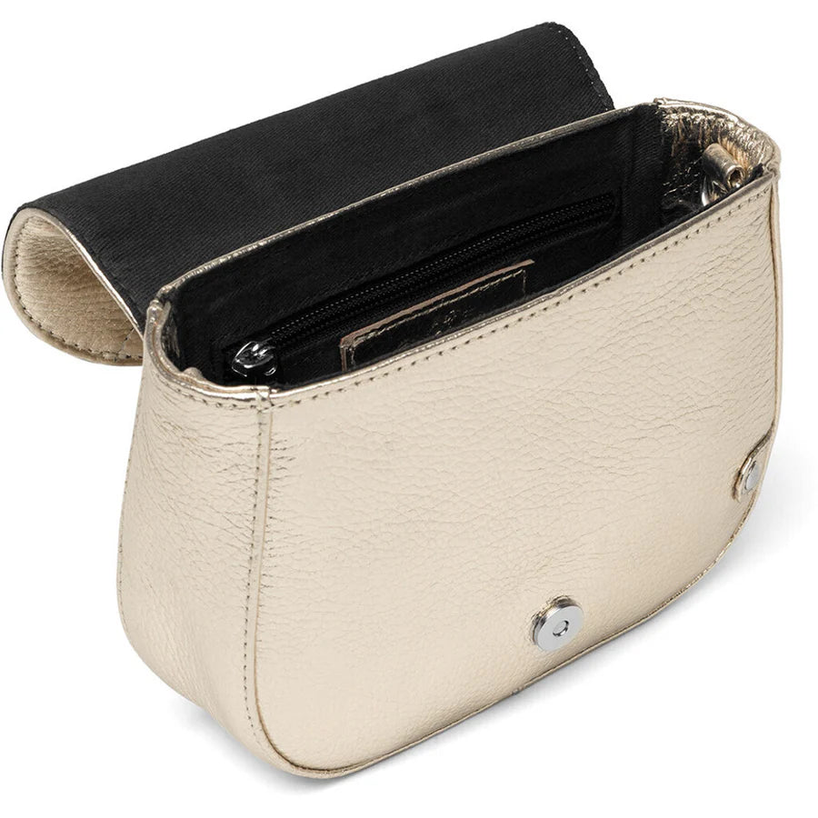 Small_bag_in_stylish_design-Small_bag_Clutch-16038-108_Champagne-1_900x